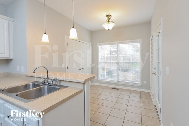 Foto del edificio - 205 Windstone Pkwy