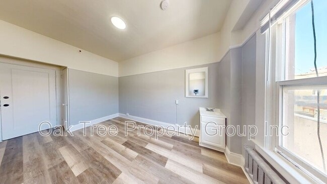 Photo - 2008 Shattuck Ave. House