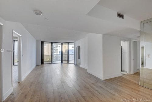 Foto del edificio - 20191 E Country Club Dr