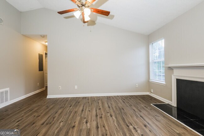 Building Photo - 4252 Catalpa Ct