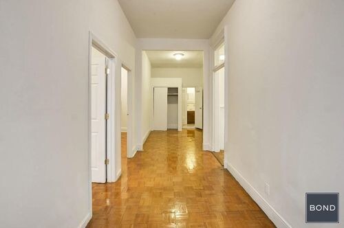 Building Photo - 720 2nd Ave
