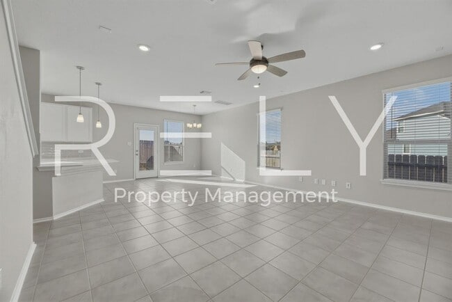 Foto del edificio - 140 Katie Elder Dr