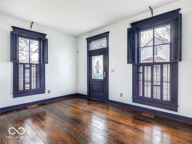 Foto del edificio - 321 N Park Ave