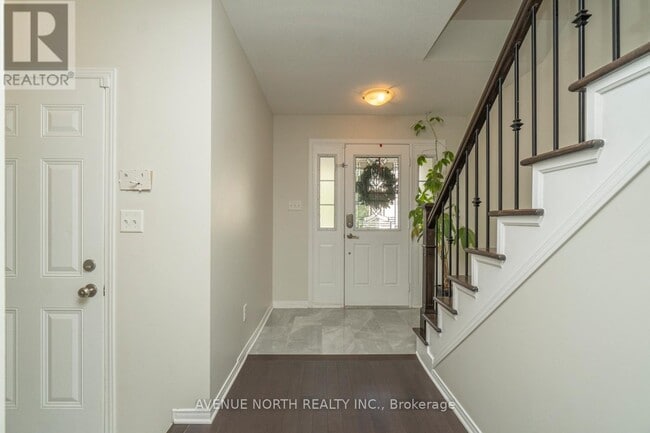 Building Photo - 103 Osnabrook Private
