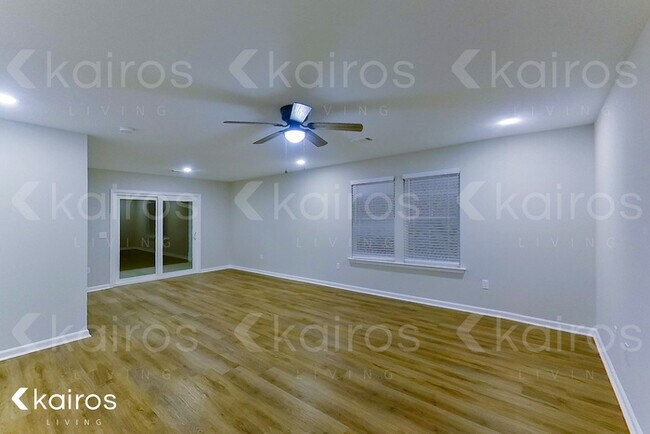 Building Photo - 46 Cottage Grove Dr.