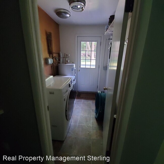 Foto del edificio - 3 br, 1 bath House - 54 South Crest Drive