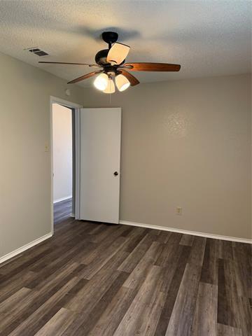 Foto del edificio - 5216 Carpenter Dr