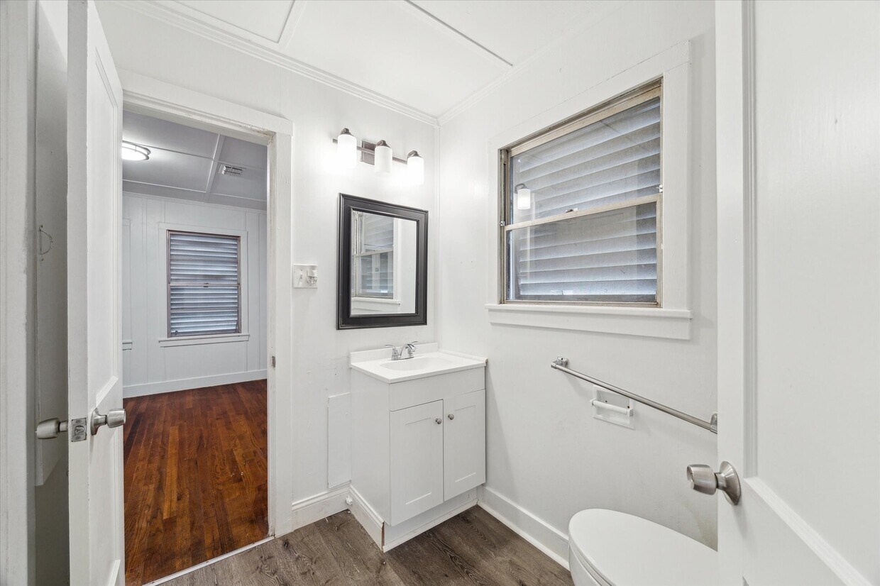 Foto del edificio - 3422 Singleton Rd