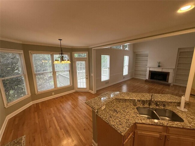 Foto del edificio - 5730 Devonshire Way