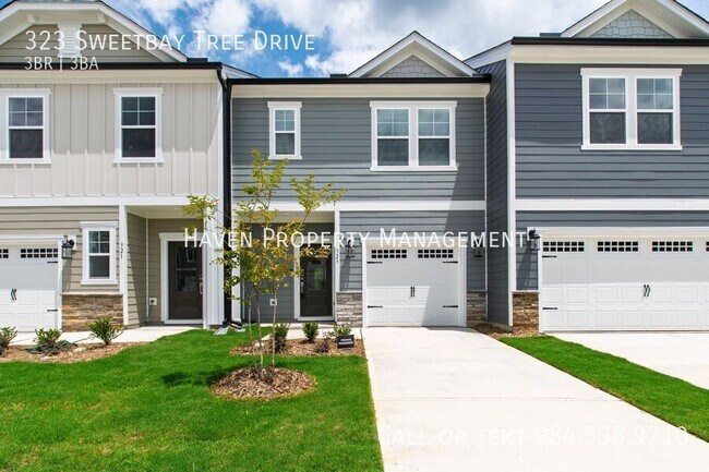 Building Photo - 323 Sweetbay Tree Dr