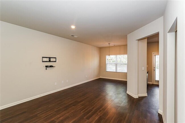 Foto del edificio - 6350 Rockaway Rd