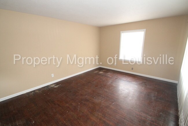 Building Photo - 6811 Creston Dr