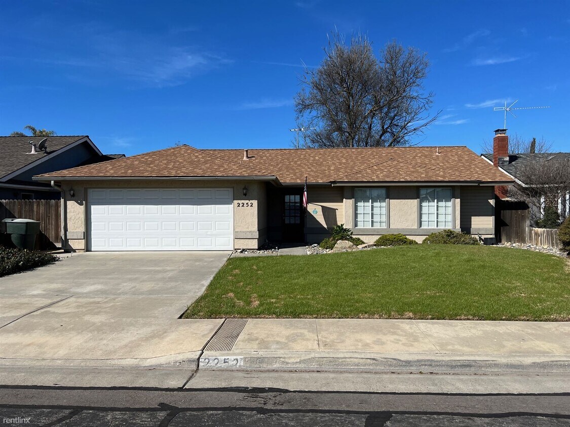 Primary Photo - 3 br, 2 bath House - 2252 Teakwood Way