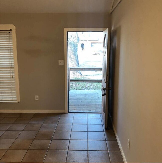 Foto del edificio - 708 E Plum St