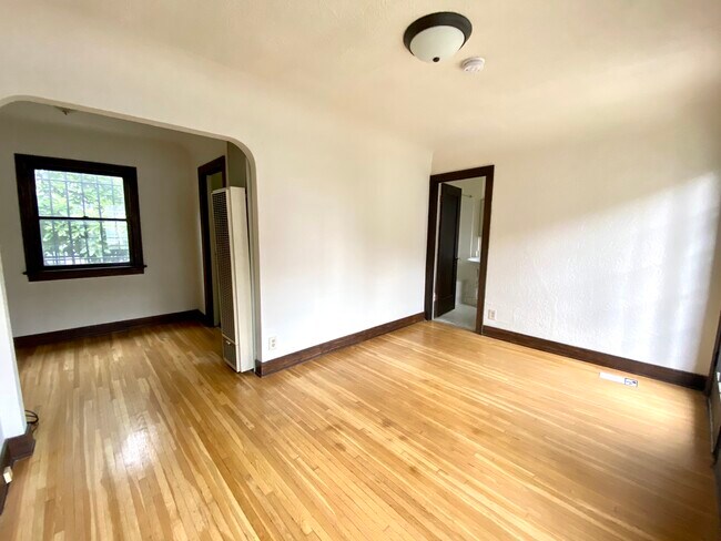 Foto del edificio - 442 N Lake St