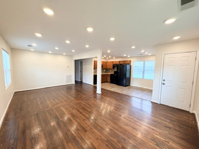 Foto del edificio - 630 63rd St S