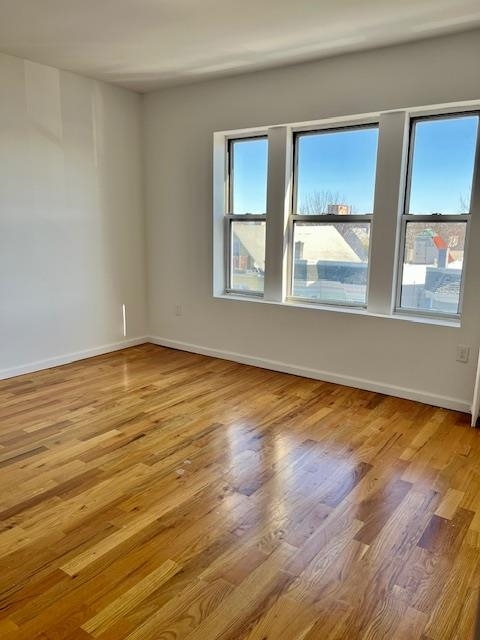 Foto del edificio - 84 W 25th St