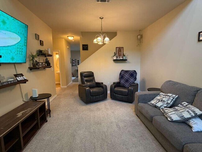 Foto del edificio - 1529 Bentley Cir