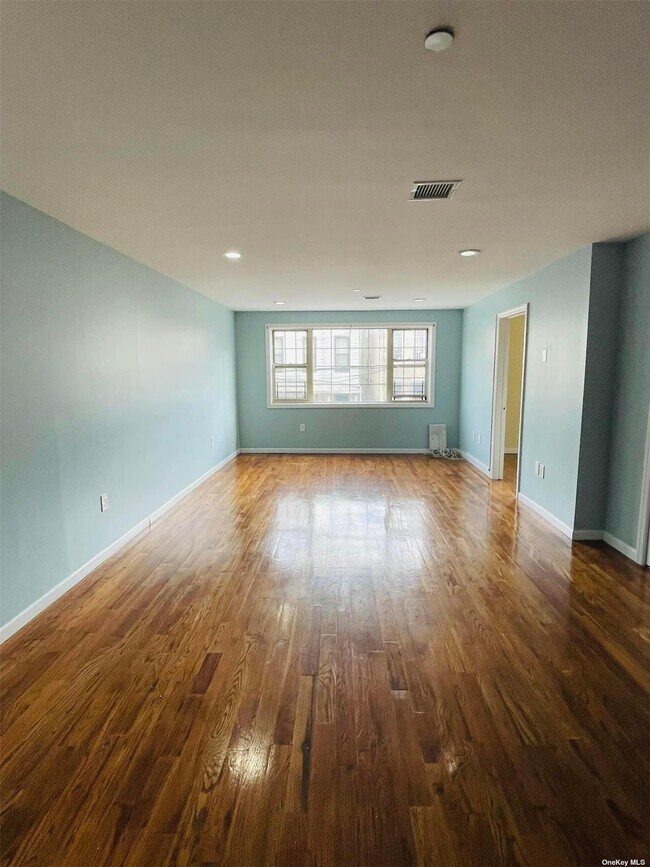 Foto del edificio - 120 Pine St