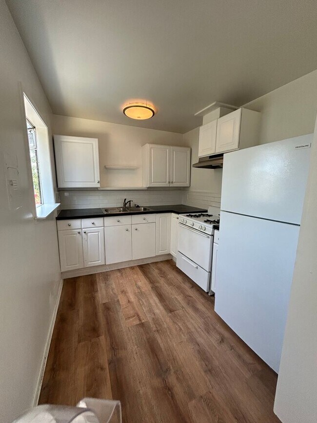 Foto del interior - 10567 National Blvd. Apts.