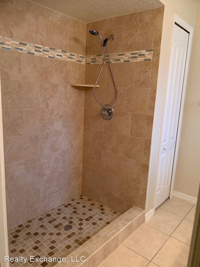 Foto del edificio - 2 br, 2 bath House - 6 B Wheeler Place