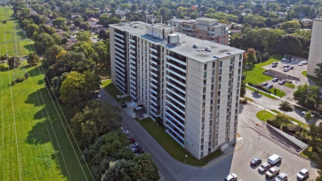 Photo du bâtiment - Bayview Square North