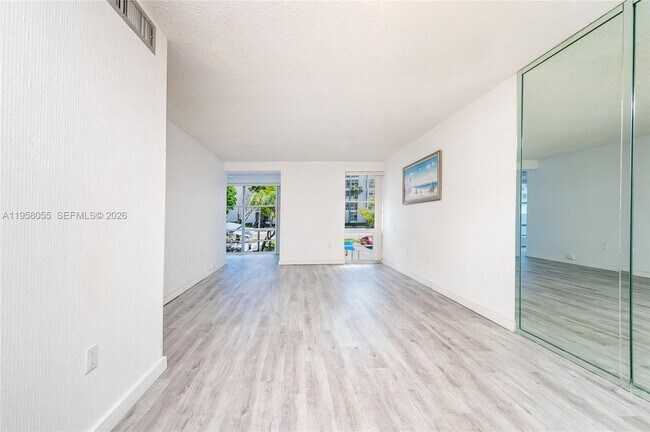 Building Photo - 17570 Atlantic Blvd