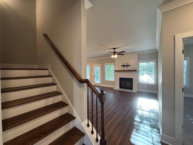 Foto del edificio - 173 Russell Way