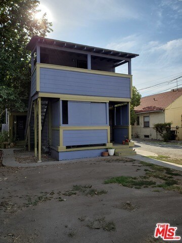 Primary Photo - 329 S Ave 20