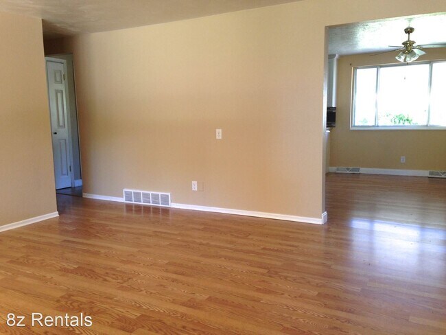 Foto del edificio - 3 br, 2 bath House - 1420 Sumac Street