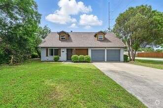 Building Photo - 441 Salem Dr