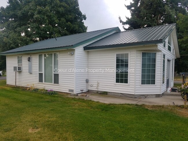 Building Photo - 2 bedroom house in Post Falls