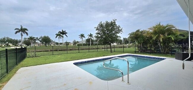 Building Photo - 28202 Arrowhead Cir