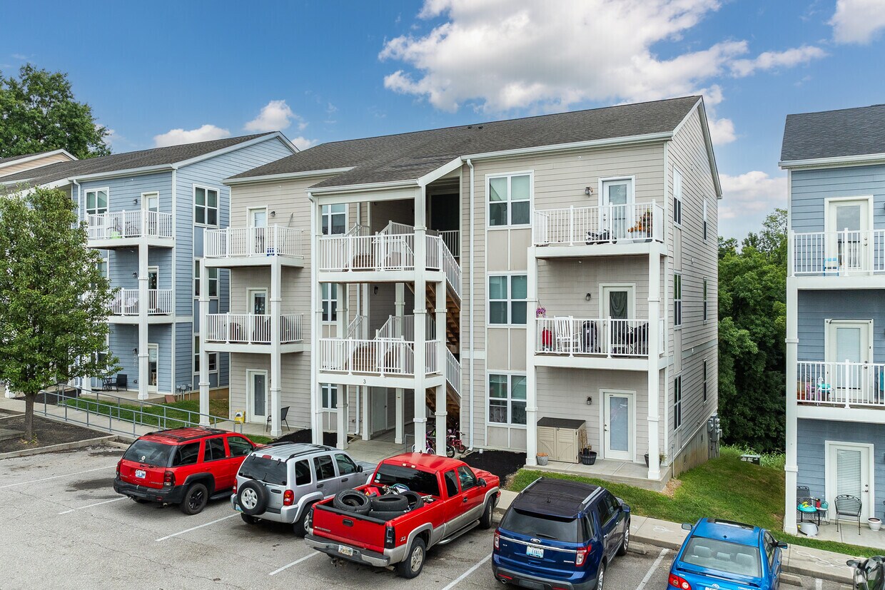 Primary Photo - Helton Pointe Apartments