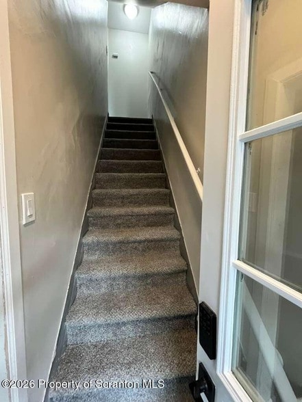 Building Photo - 15 Amity Ct