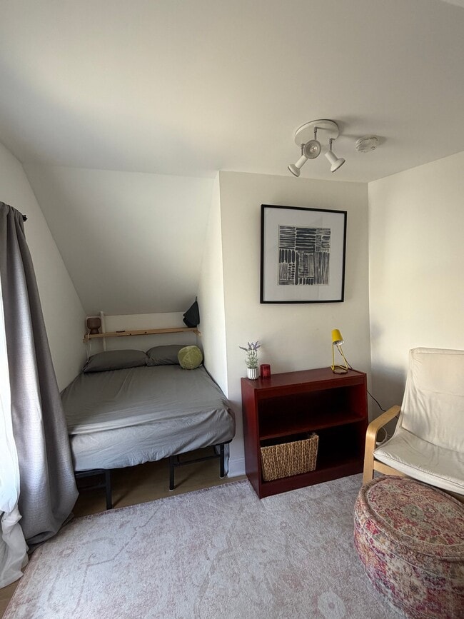 Foto del edificio - 65 Moulton St