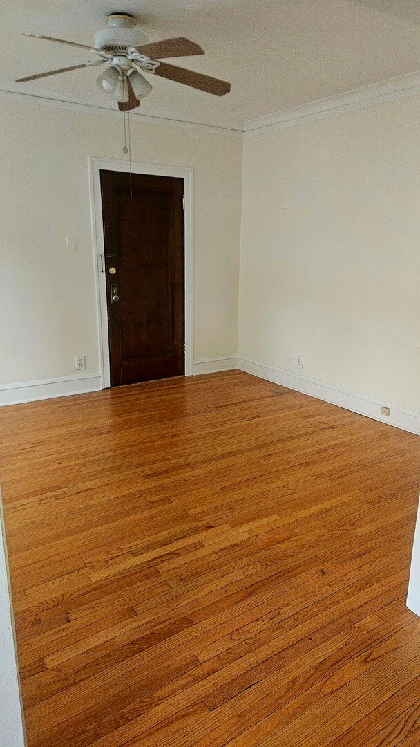 Foto del edificio - 2454 N Kilpatrick Ave