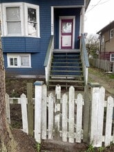 Building Photo - 1842 11th Av E