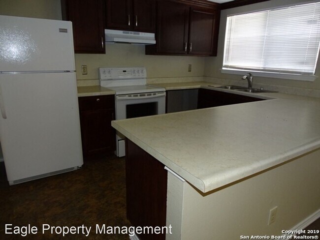 Building Photo - 3 br, 2 bath House - 7247 Elm Trail Dr