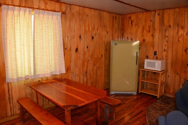 Foto del edificio - 237 E White Mountain Blvd