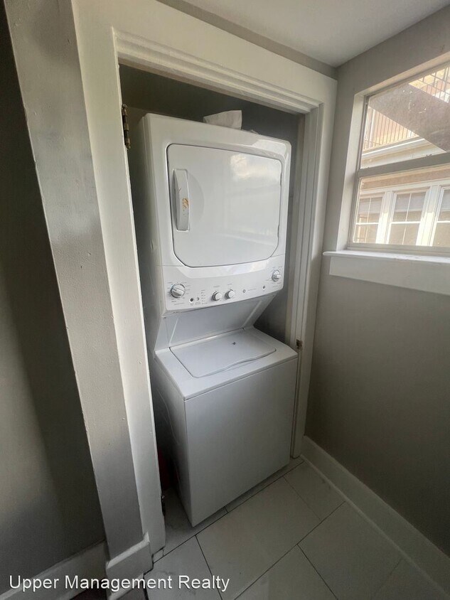 Building Photo - 5 br, 2 bath Apartment - 700 Broadway Stre...