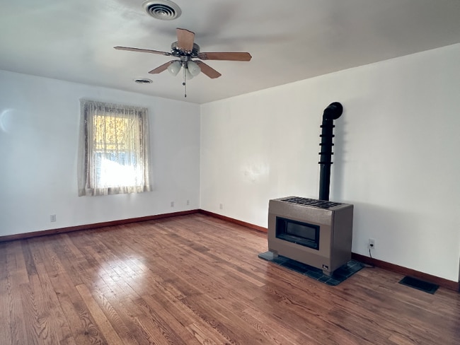 Building Photo - 430 Stadium Dr