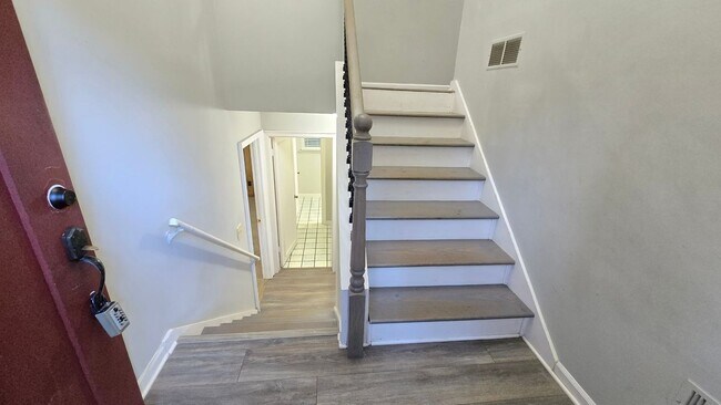 Foto del edificio - 5037 Camden Ct SW