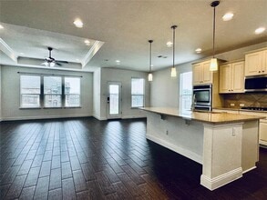 Building Photo - 3308 De Torres Cir