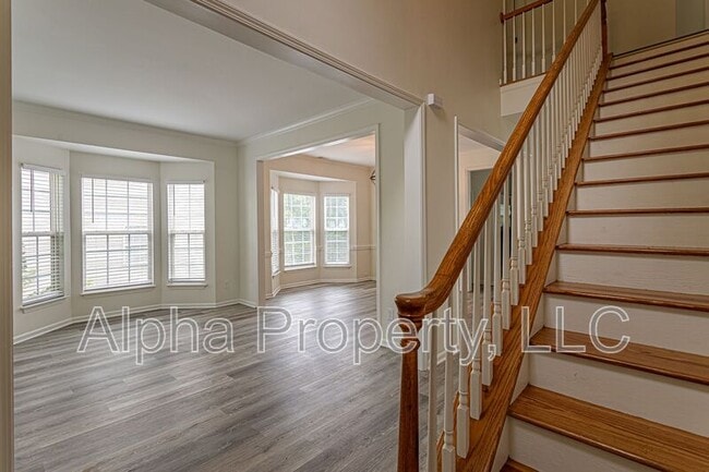 Building Photo - 261 Highgate Cir