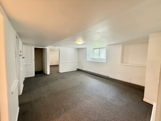 Foto del edificio - 2171 12th St