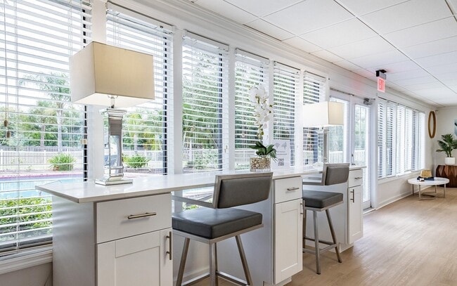 Foto del edificio - Waterview at Rocky Point Apartments