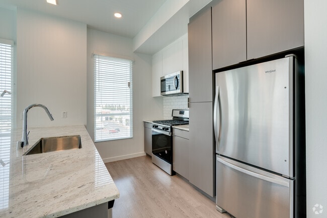 2BR, 2BA - 1,134SF - Airo at South Bay