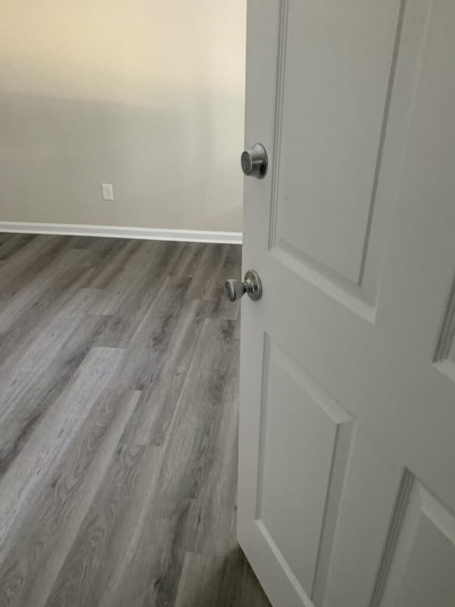 Building Photo - 9333 LaGrange Rd