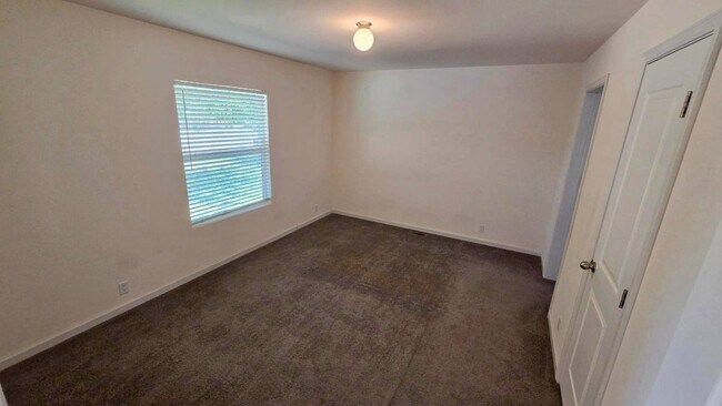 Foto del edificio - 501 E Kinney St